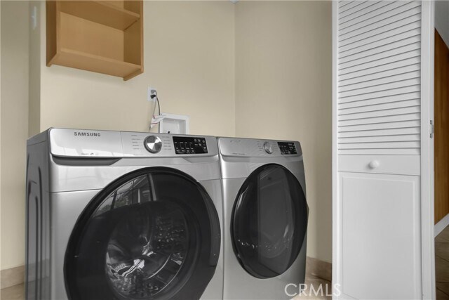 Building Photo - 1834 Midwick Dr