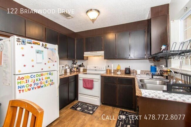 Building Photo - 122 Briarwood Dr