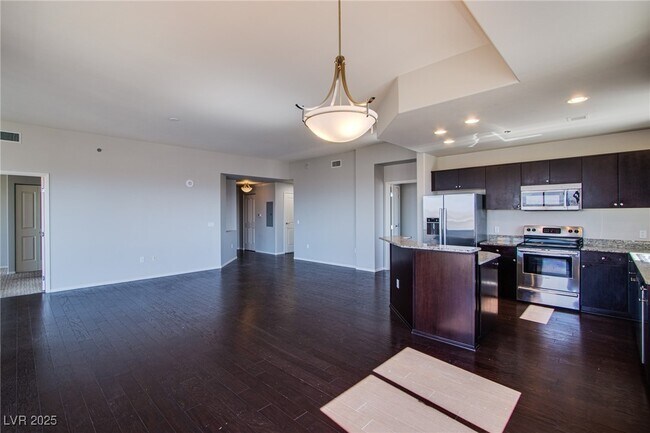 Building Photo - 8255 S Las Vegas Blvd