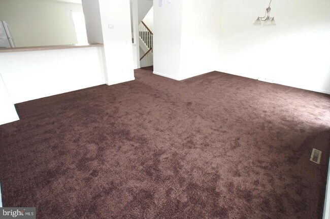 Building Photo - 219 E Sheldrake Cir