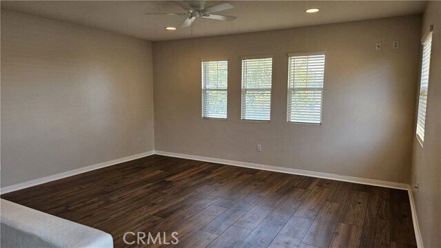 Building Photo - 1727 Long Dr