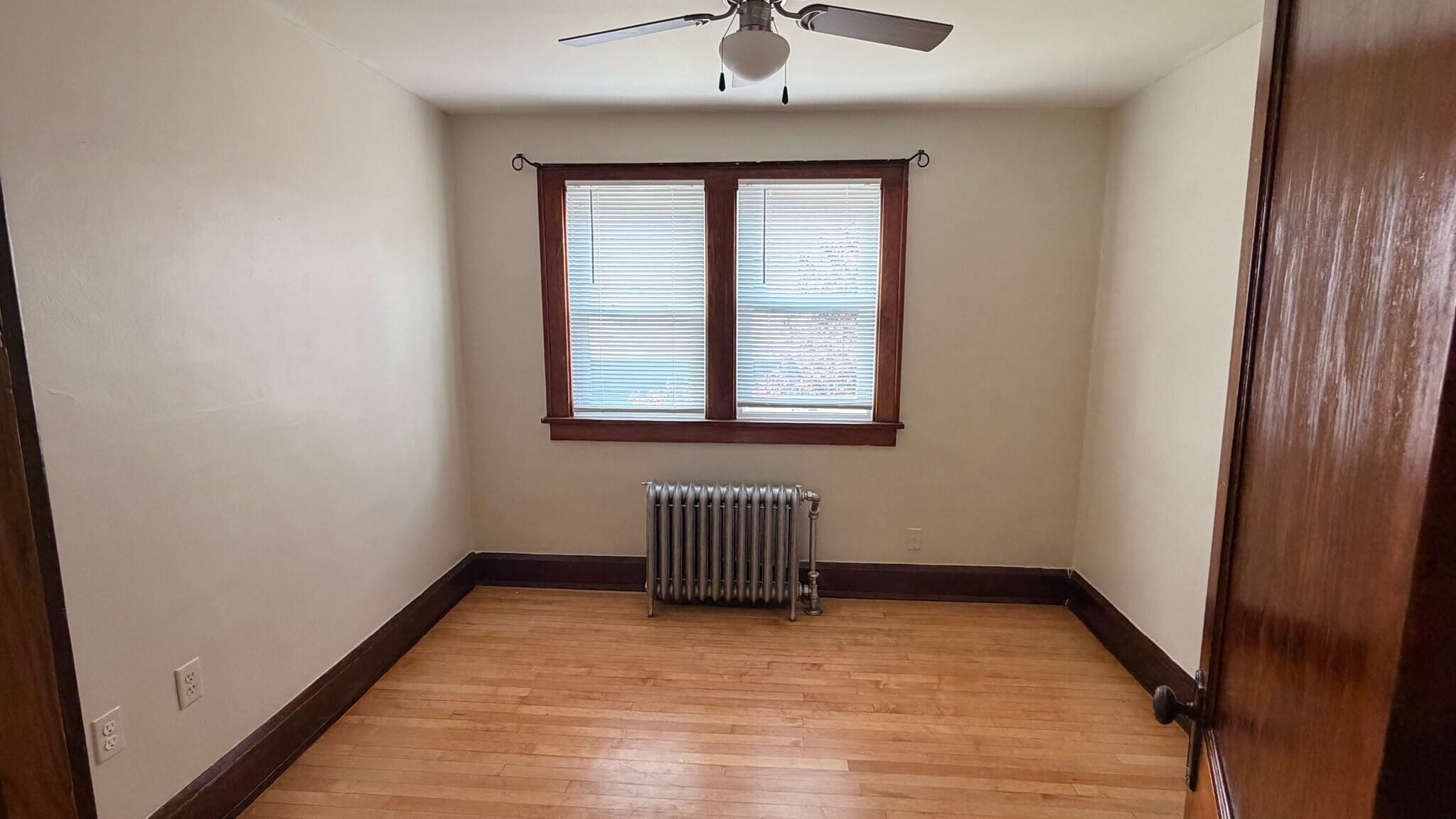 Building Photo - 3858 E Edgerton Ave