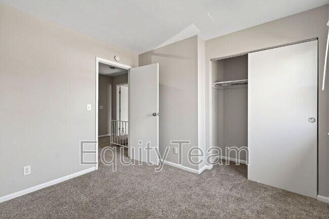 Building Photo - 517 Brunswick Dr