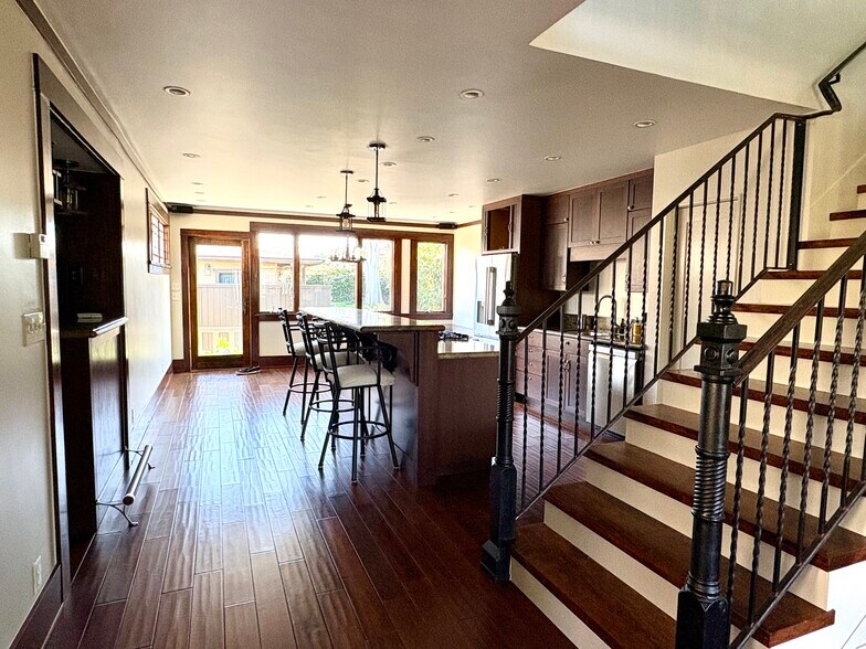 Building Photo - 3306 Gibson Pl