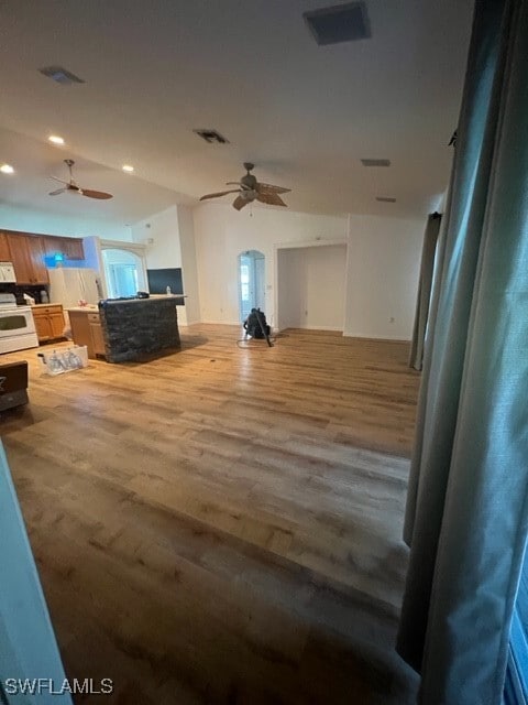 Building Photo - 15091 Hawks Shadow Dr