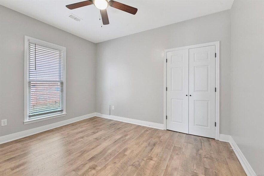 Building Photo - 8920 Green Chase Dr