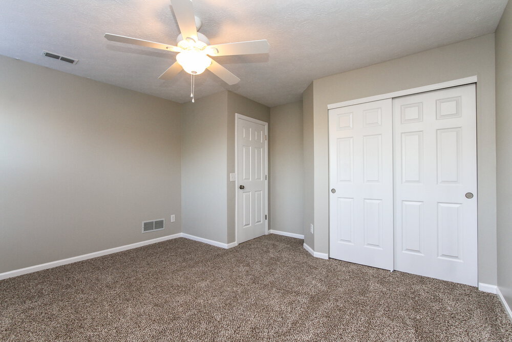 Building Photo - 8339 Glen Highlands Dr