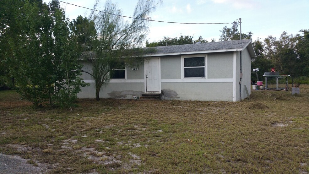 Building Photo - 122 Hill Ct
