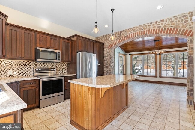 Building Photo - 6 McAllister Church Rd