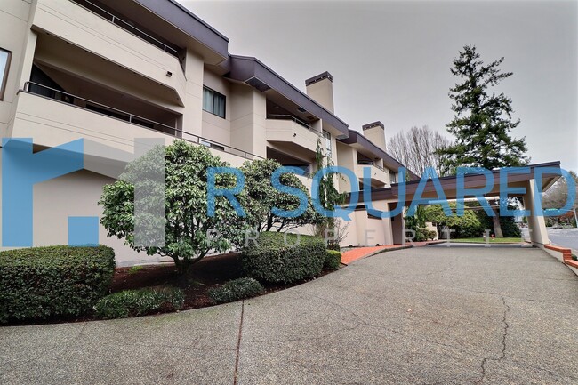 Building Photo - 401 100th Ave NE