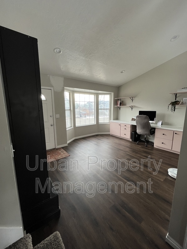 Building Photo - 734 W 2220 N