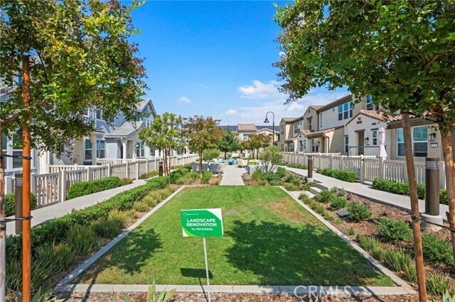 Building Photo - 3959 Lavine Wy