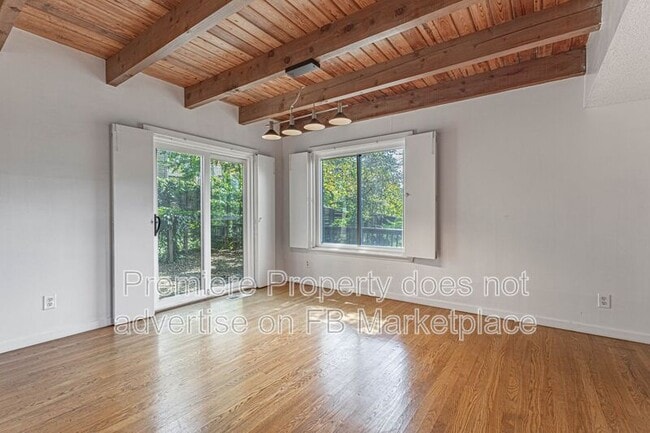 Building Photo - 4731 Liberty St