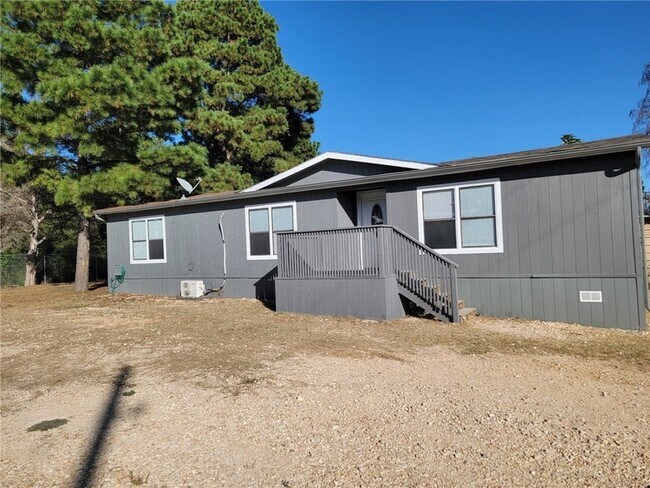 Building Photo - 804 Yaupon Dr