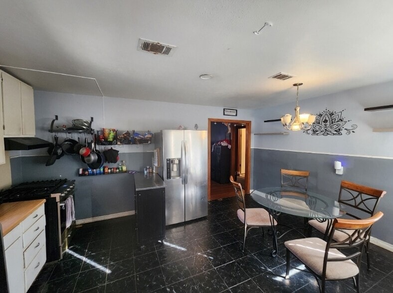 Building Photo - 2101 Adams Ave