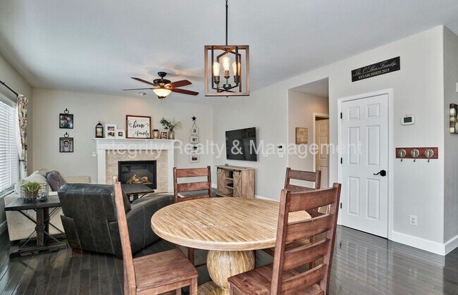 Building Photo - 10337 S Rotherwood Cir