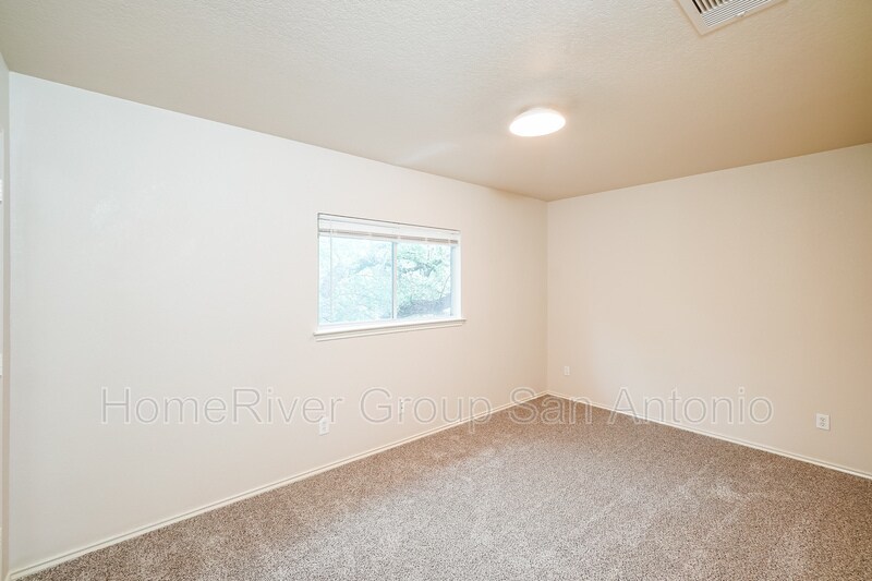 Building Photo - 10611 Manor Creek