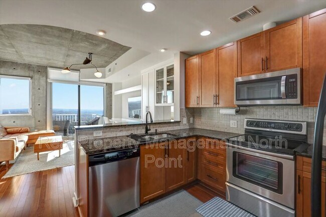 Primary Photo - 855 Peachtree St NE