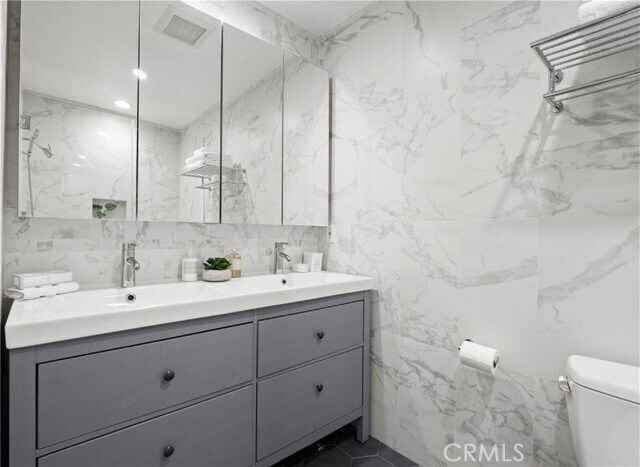 Building Photo - 300 Alpine St