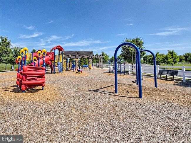 Building Photo - 22739 Tate St