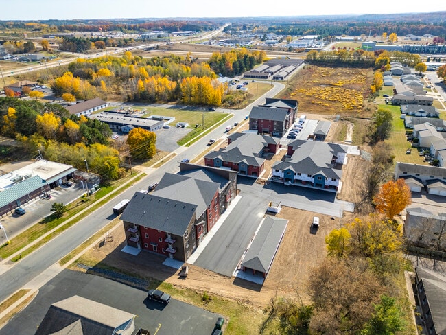 Building Photo - Peter Park
