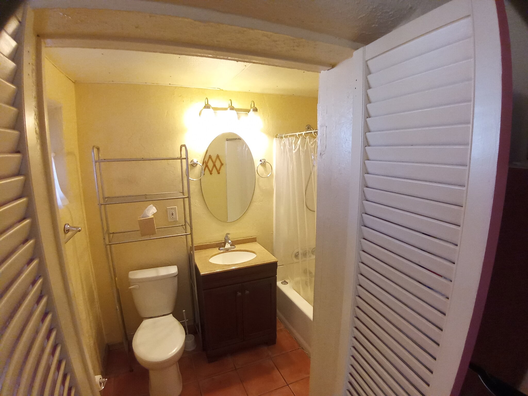 Building Photo - 1506 Edith Blvd NE