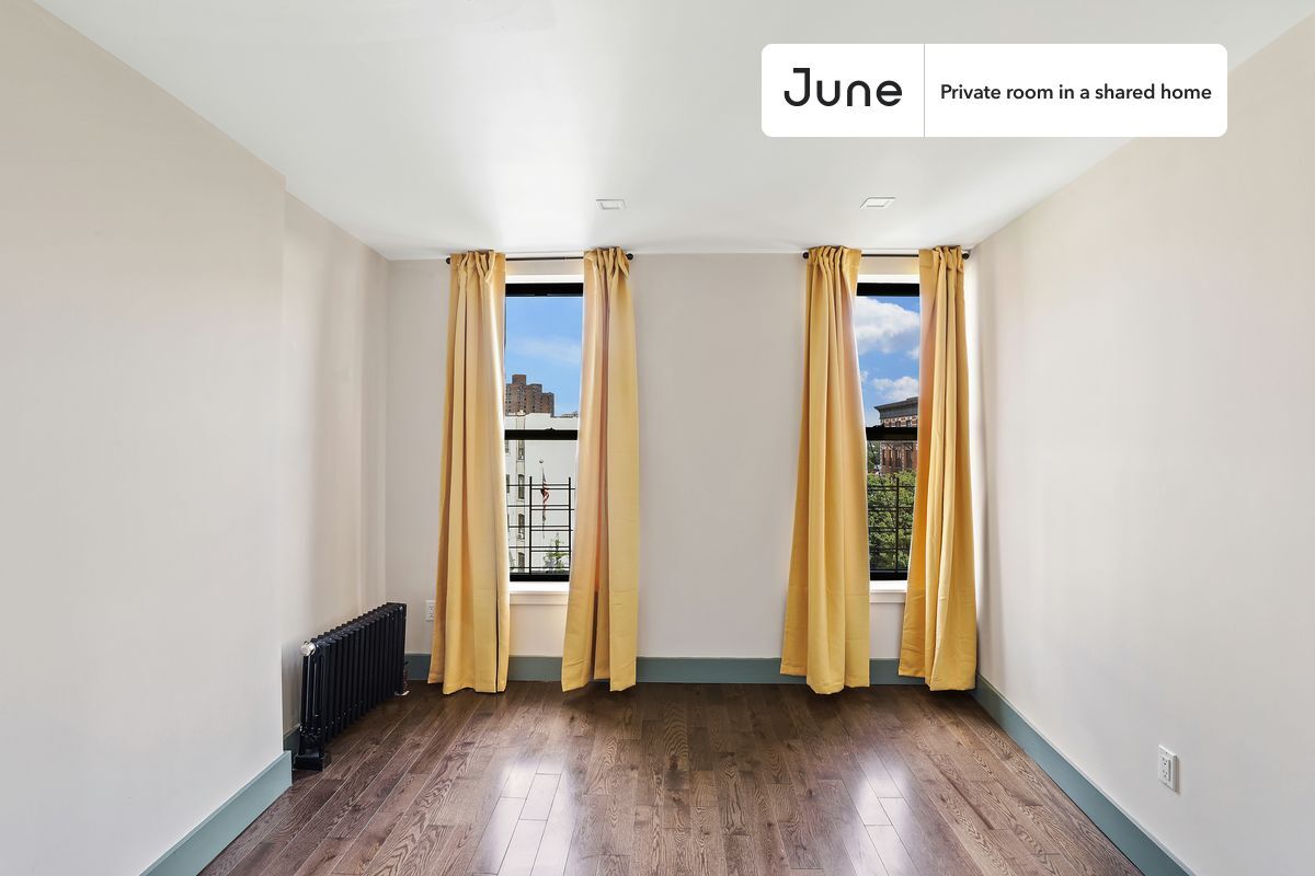 Building Photo - Private bedroom in 2 bed/1 bath Home