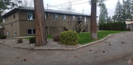 Building Photo - Great Spokane Valley Location-2 bed 1 bath...