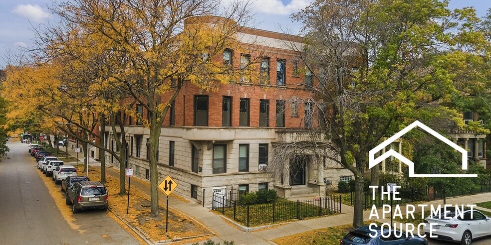 Building Photo - 854 W George St