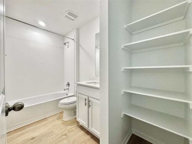 Building Photo - 2353 Bronc Buster Way