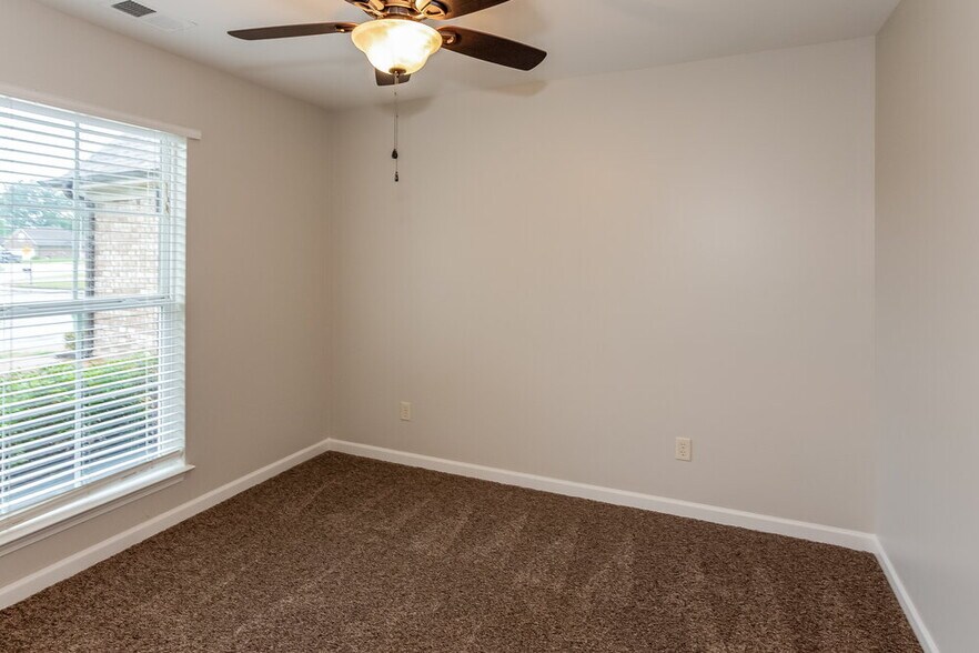 Building Photo - 3620 Harvest Tree Dr