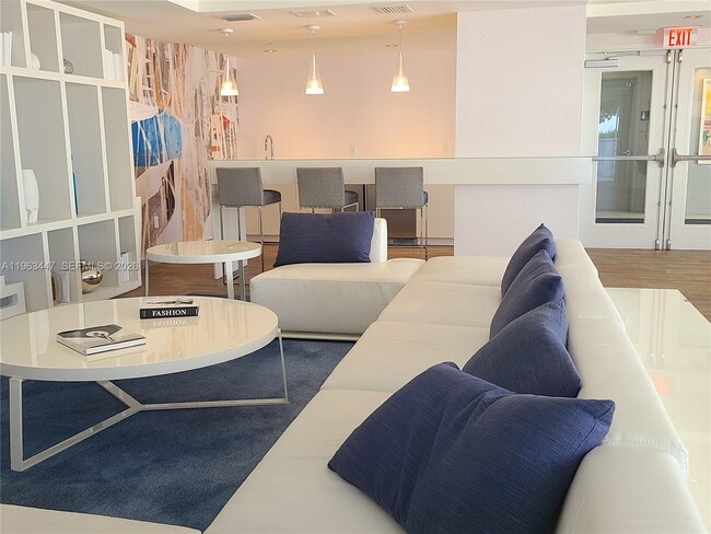 Building Photo - 4250 Biscayne Blvd