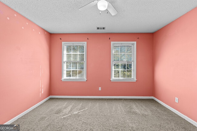 Building Photo - 255 Woodstream Dr