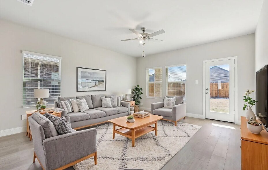 Building Photo - 510 Blanton St