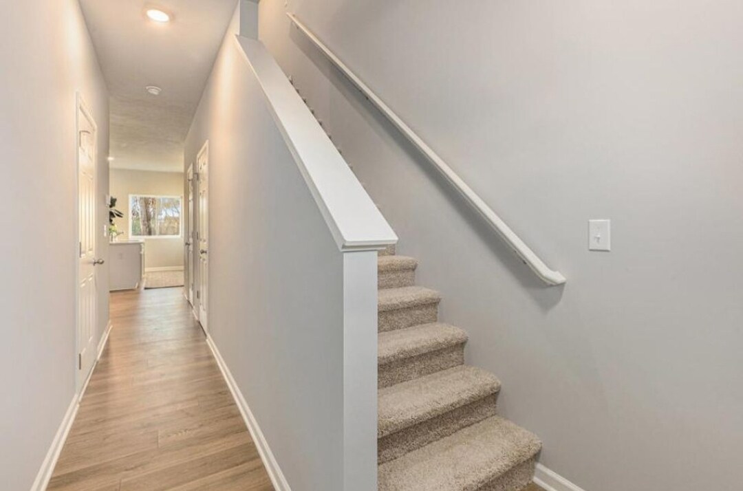 Building Photo - 4633 Glen Haven Dr