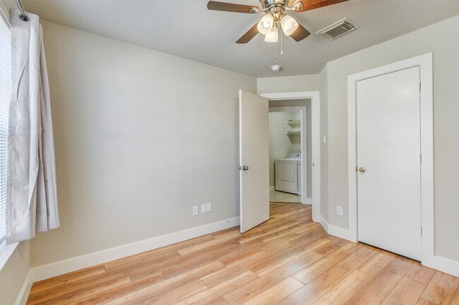 Building Photo - 605 Pinto Springs Ln