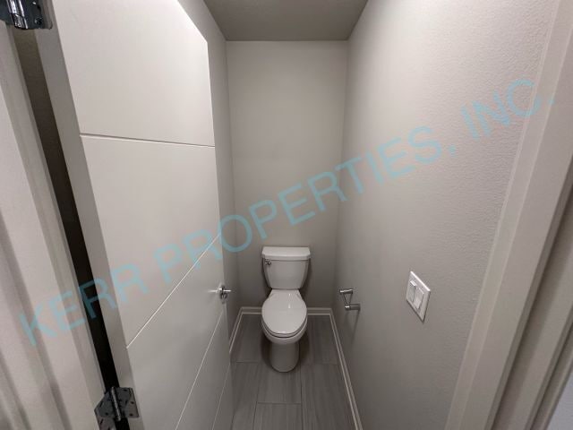 Building Photo - Spacious 3-Bedroom Townhouse with solar power in Happy Valley with 2.5 Bathrooms & 2105 Sq Ft of ...