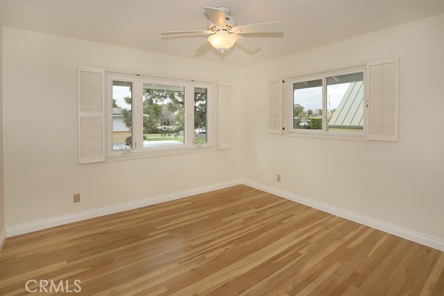 Building Photo - 12172 Woodlawn Ave