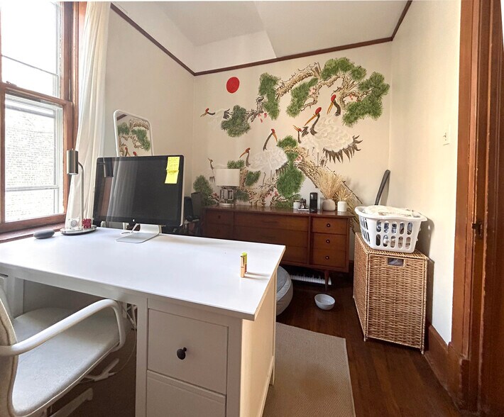 Master bedroom has hand painted mural - 952 N Hoyne Ave