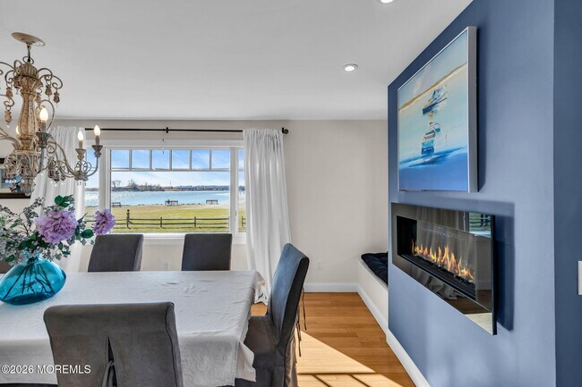 Building Photo - 550 Whiting Ave