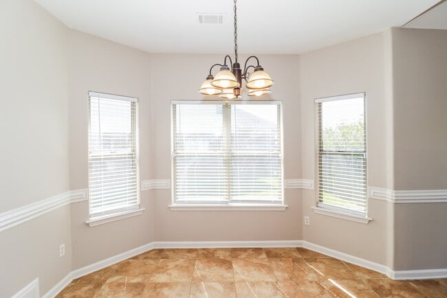 Building Photo - 110 Birch Springs Dr