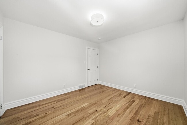 Building Photo - 15409 S Union Pl