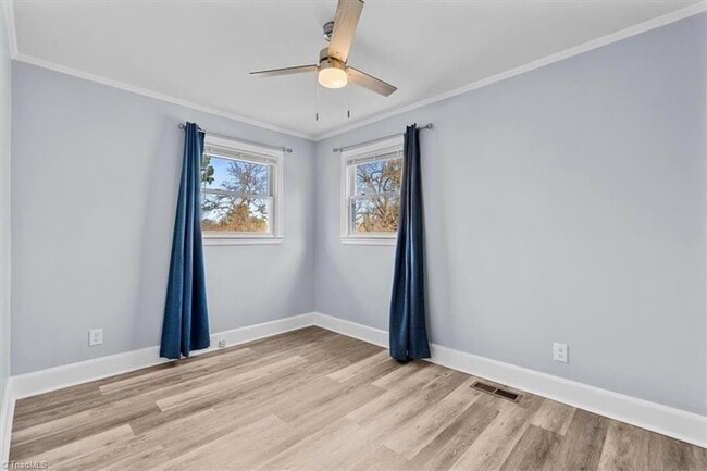 Building Photo - 1101 Hickory Ave