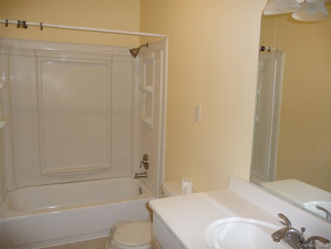 Building Photo - 12 Shelley Ct