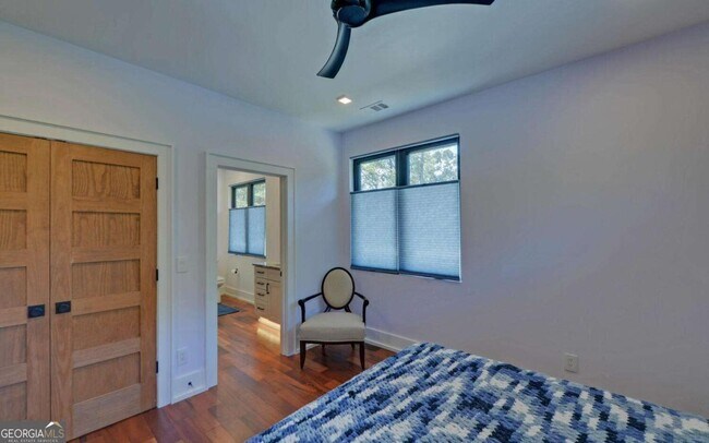 Building Photo - 675 Freedom Heights Dr