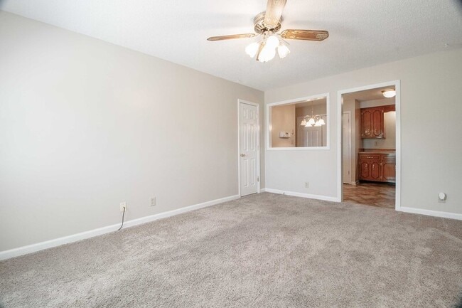 Building Photo - 3059 Woody Ln