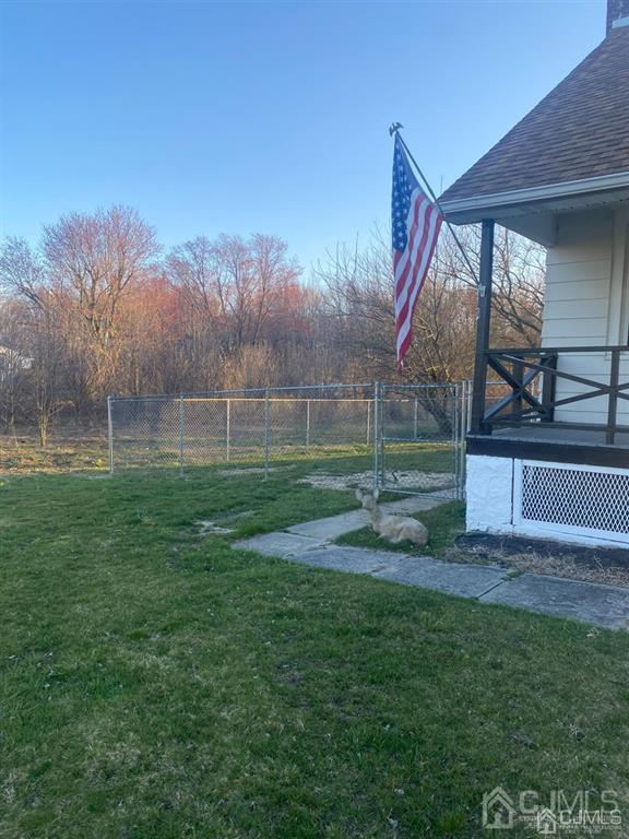 Building Photo - 729 Watsontown Rd