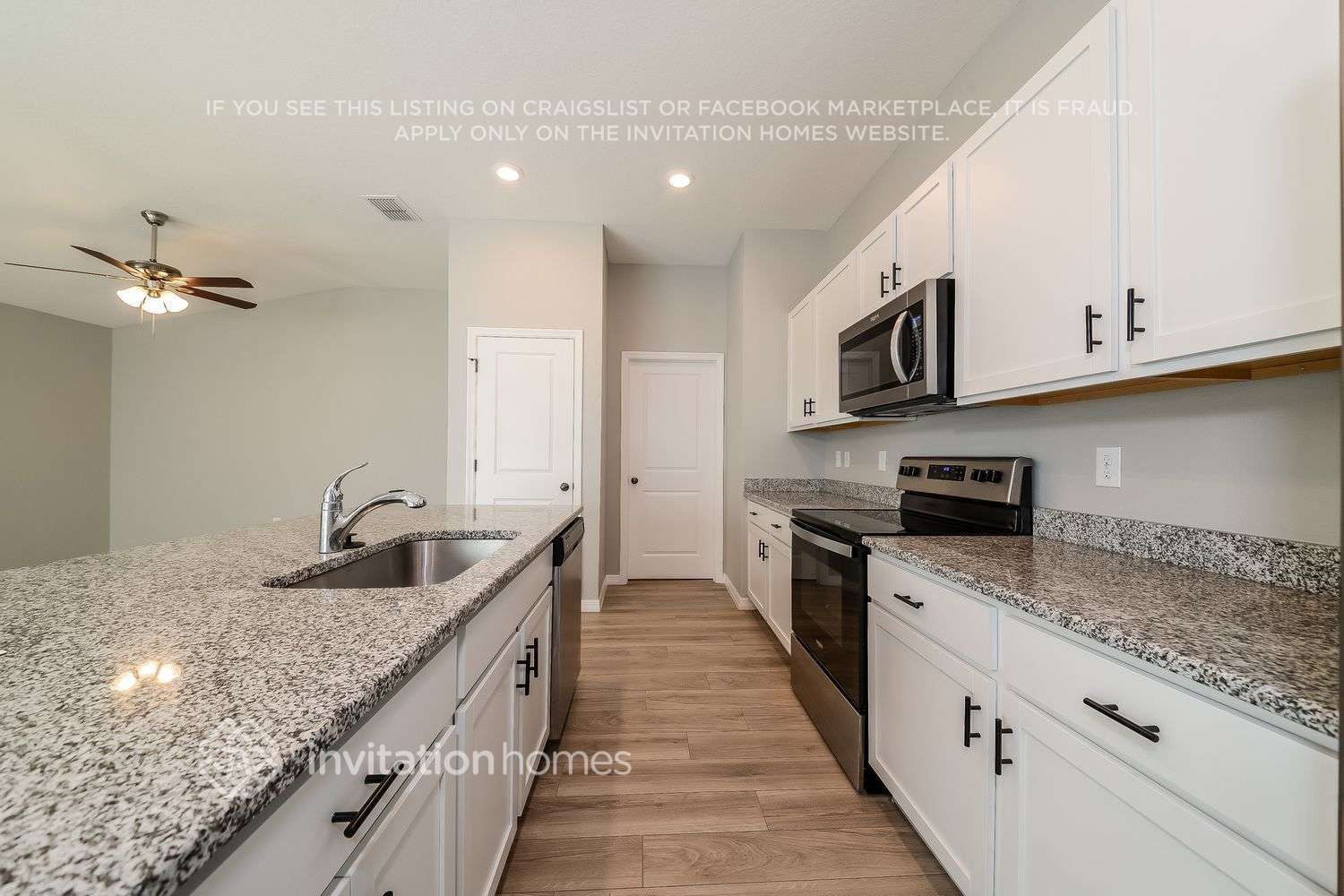 Building Photo - 9519 Baraboo Way