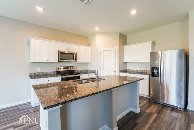 Building Photo - 13309 Wysong Dr