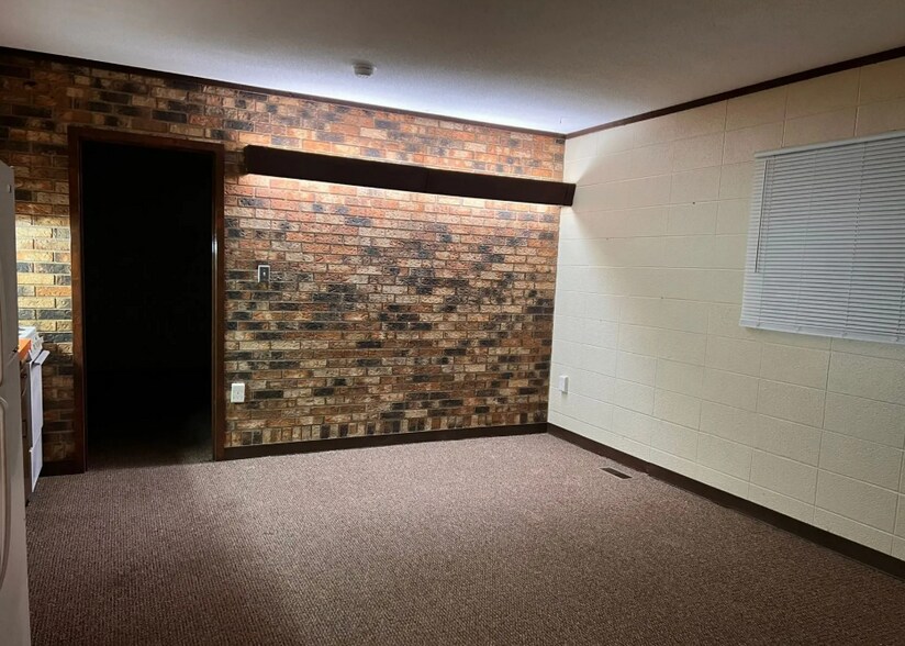 Building Photo - 324 Mound Ave